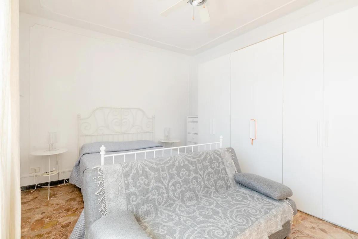 Spaziosa Matrimoniale Nel Centro Di Modena Apartment Exterior photo